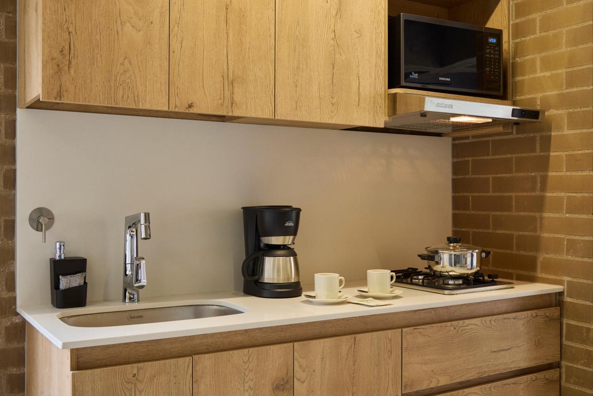 30 Living Suites Medellín Eksteriør billede