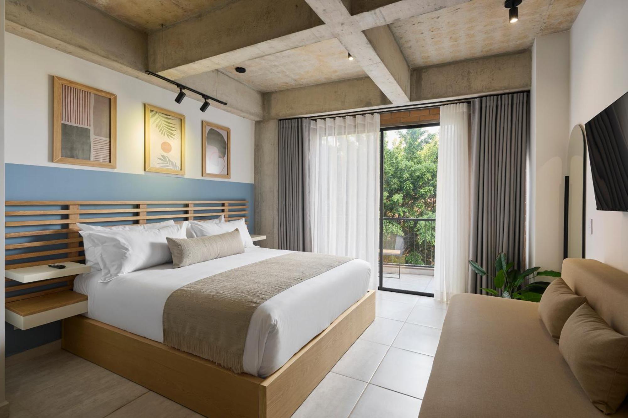 30 Living Suites Medellín Eksteriør billede